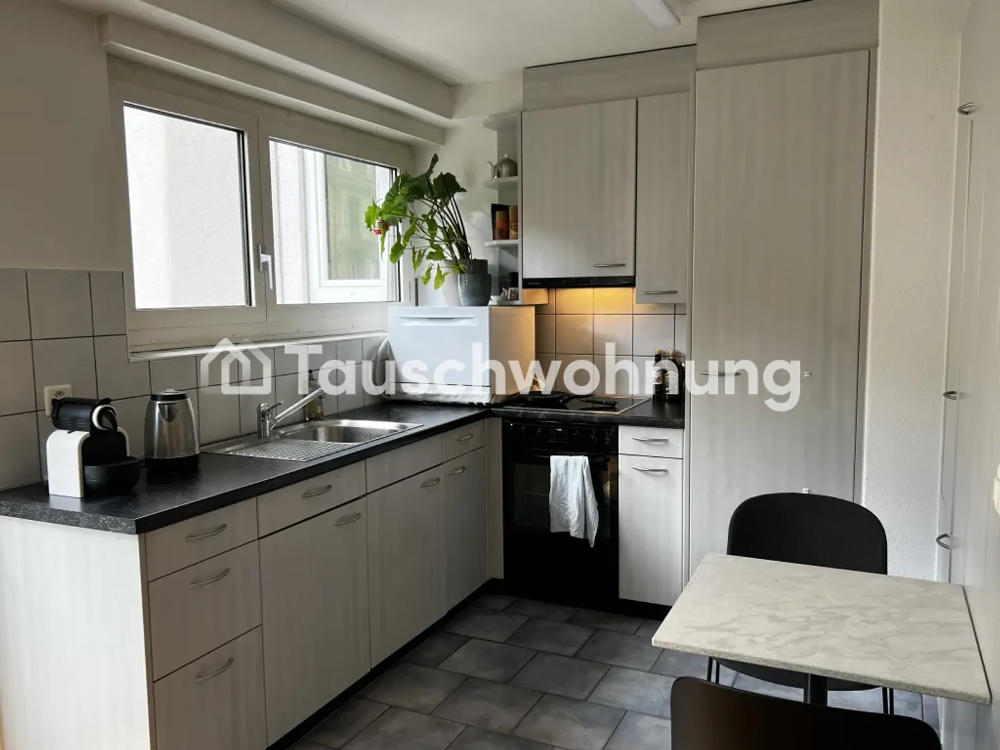 Bright 1.5-room apartment in Seefeld, quiet courtyard, Zurich K8 - Photo 5 of 8