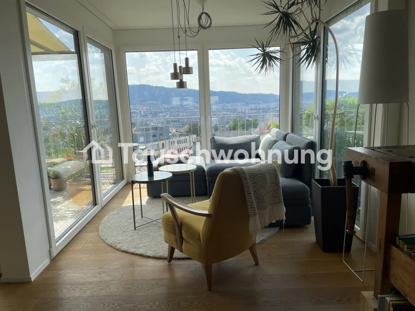 Very bright 2.5 room penthouse new building with stunning view - Photo 6 of 8