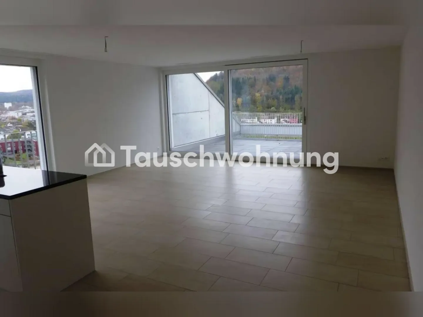 Ampio appartamento terrazzato di 4.5 locali (127m²) con molta privacy - Foto 3 di 7