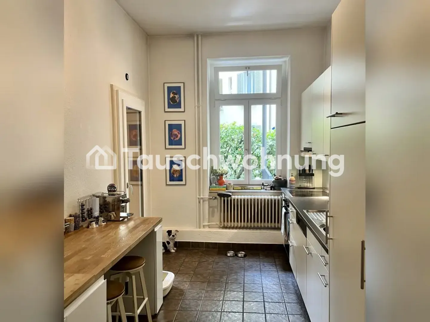 Large apartment with garden seating area in district 6 - Photo 6 of 11