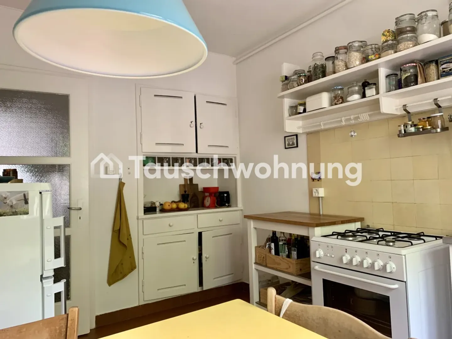 Zurich, District 3: Cozy Apartment for Exchange - Photo 3 of 6