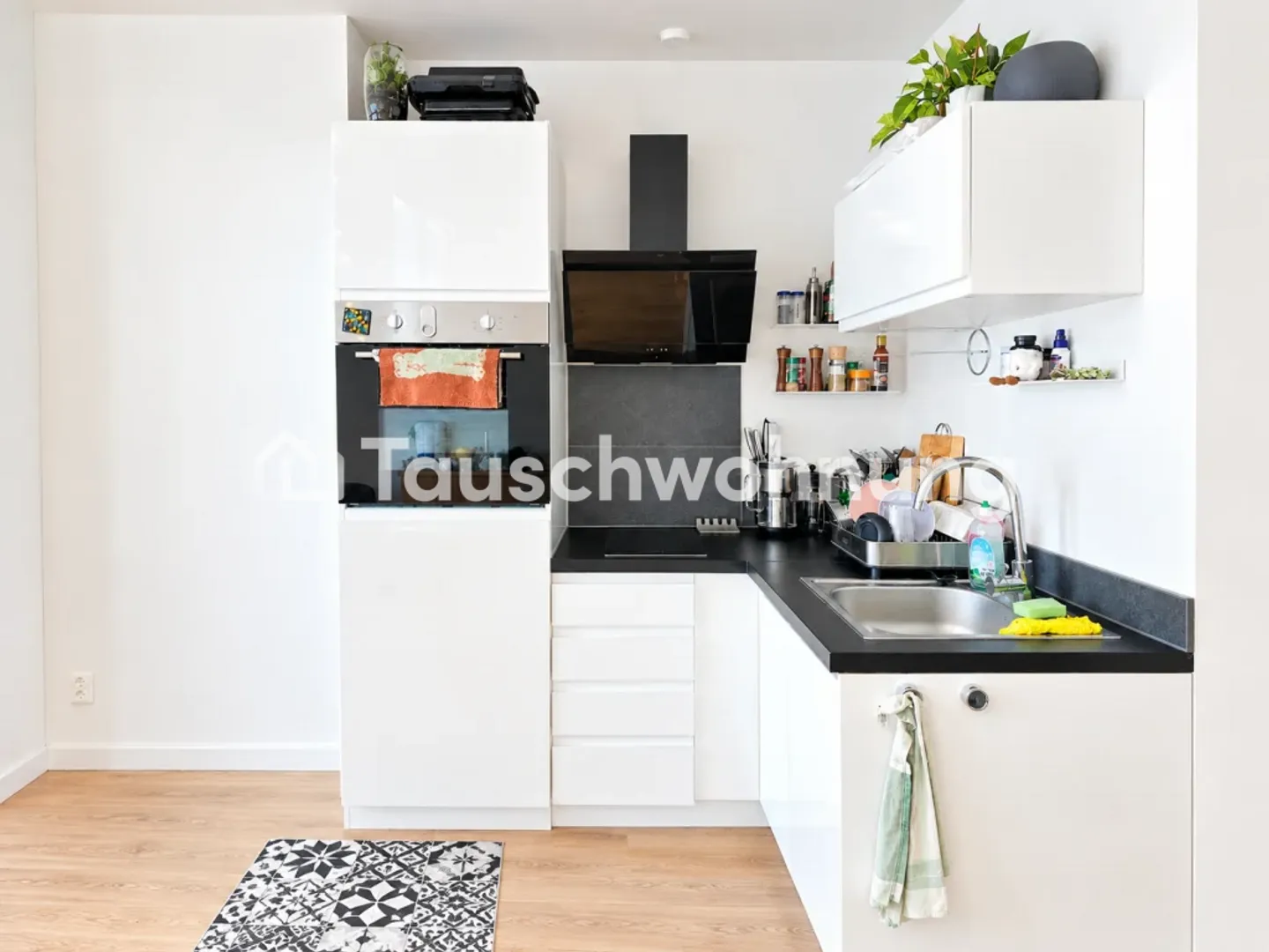 1-room apartment in Zurich, District 10, 24 m² - Photo 3 of 3