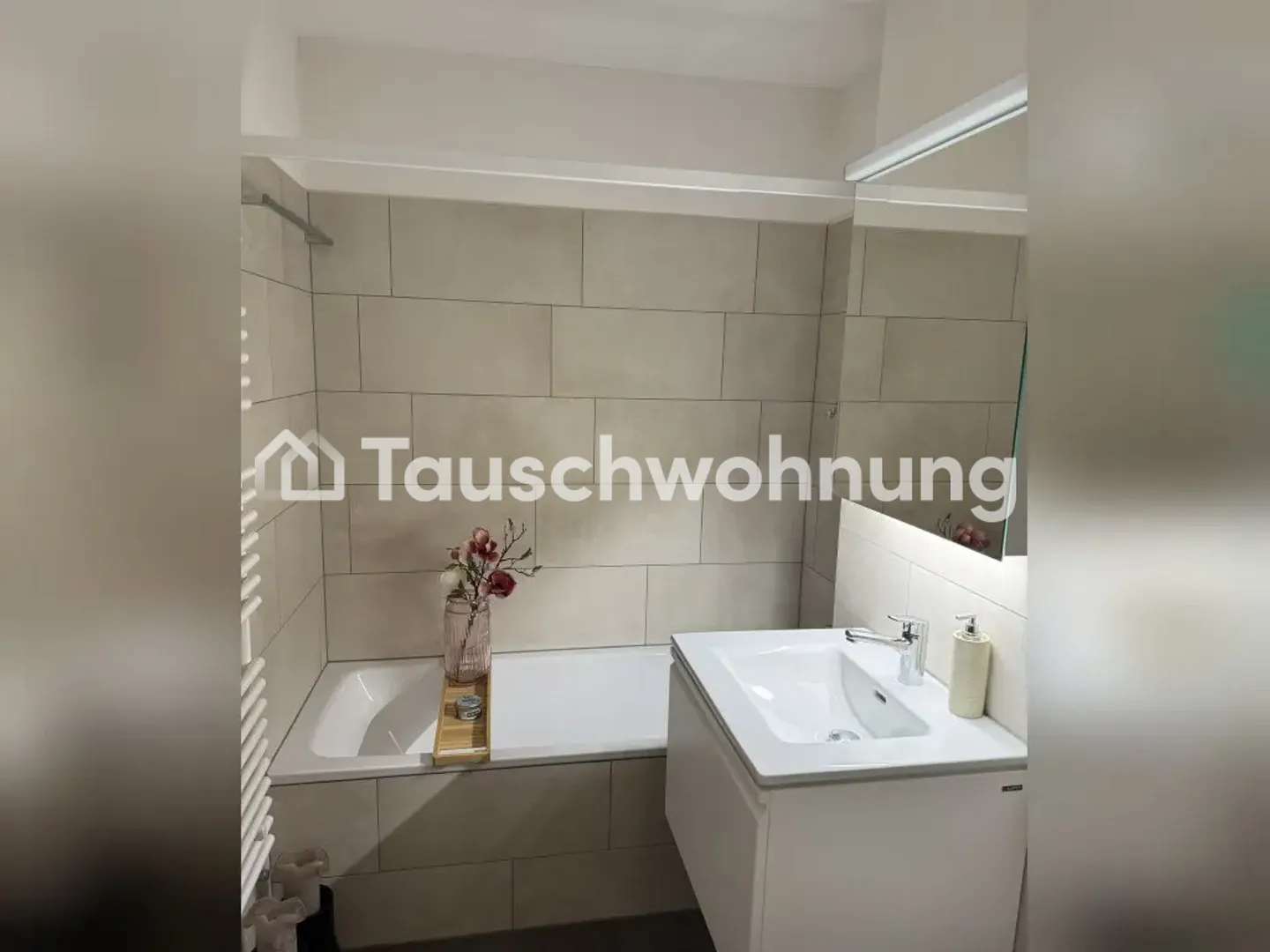 very central modern + bright penthouse apartment with terrace in K4 - Photo 5 of 9