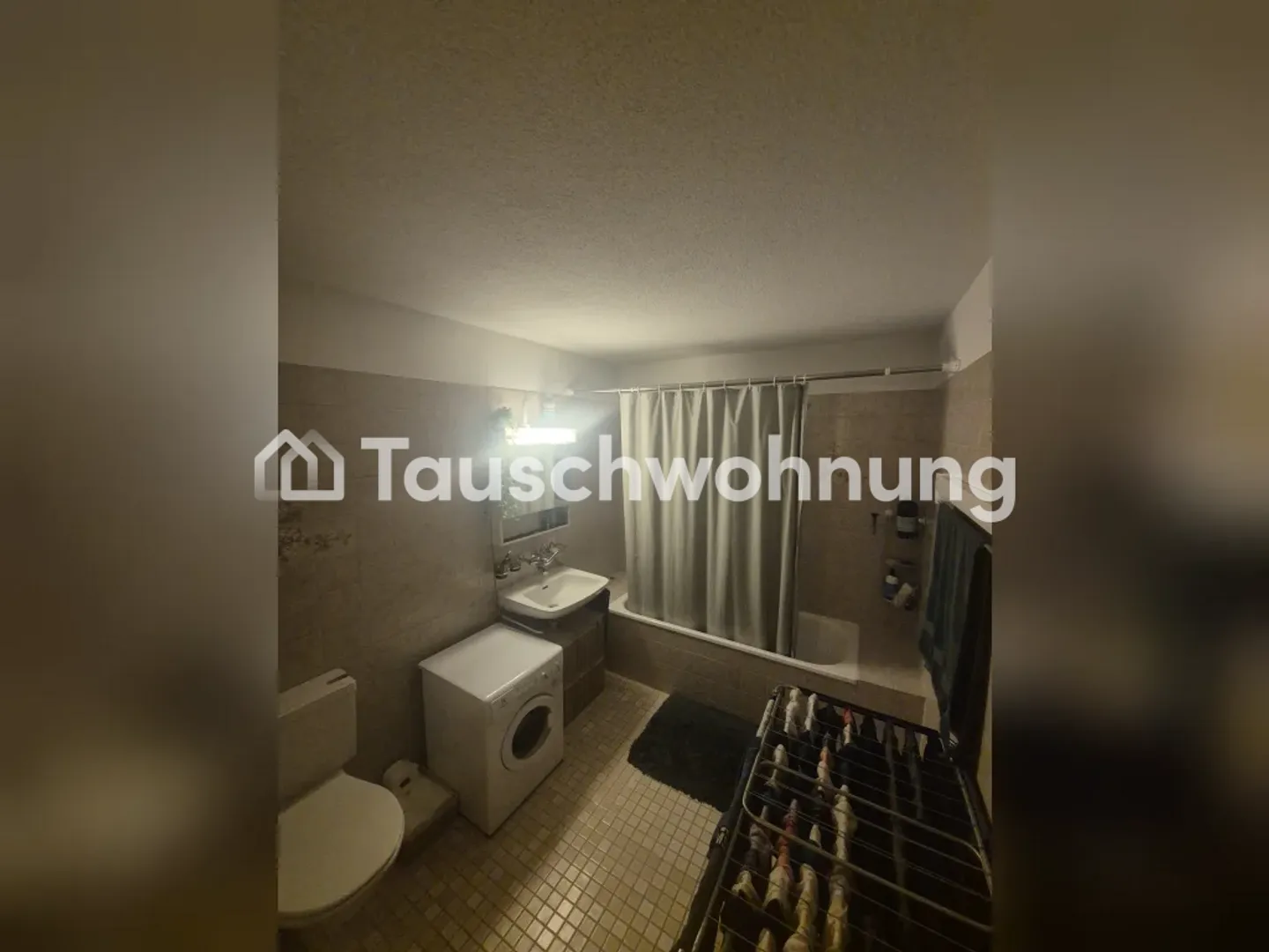 Single or Couple Apartment with Plenty of Storage - Photo 4 of 7