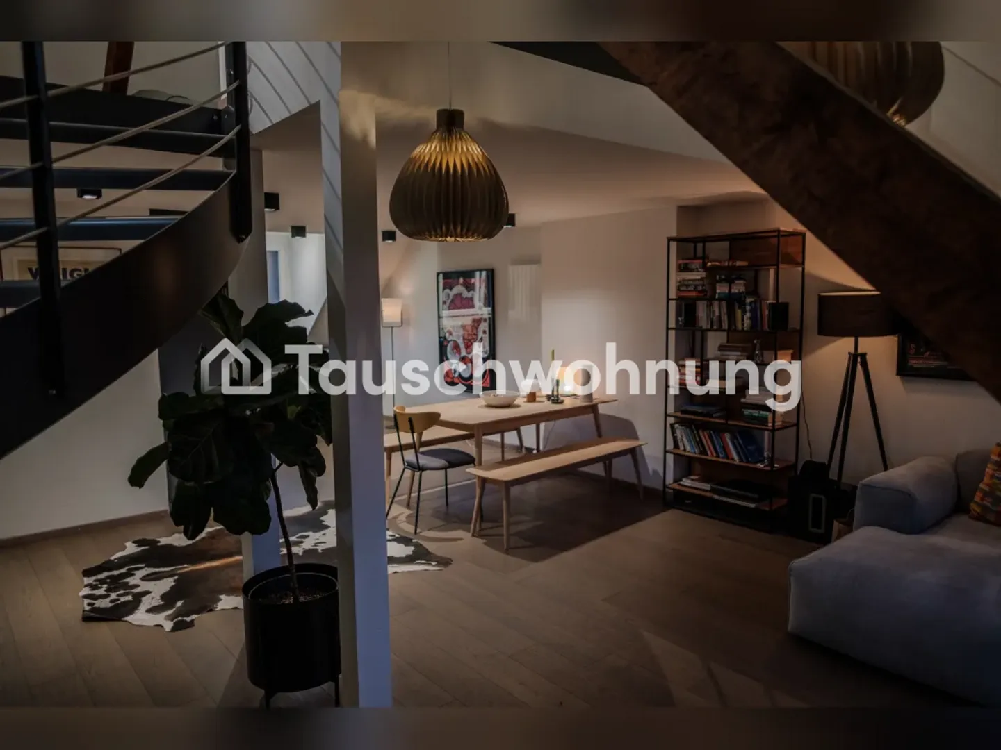 Bright attic apartment with gallery near Josefwiese - Photo 1 of 13