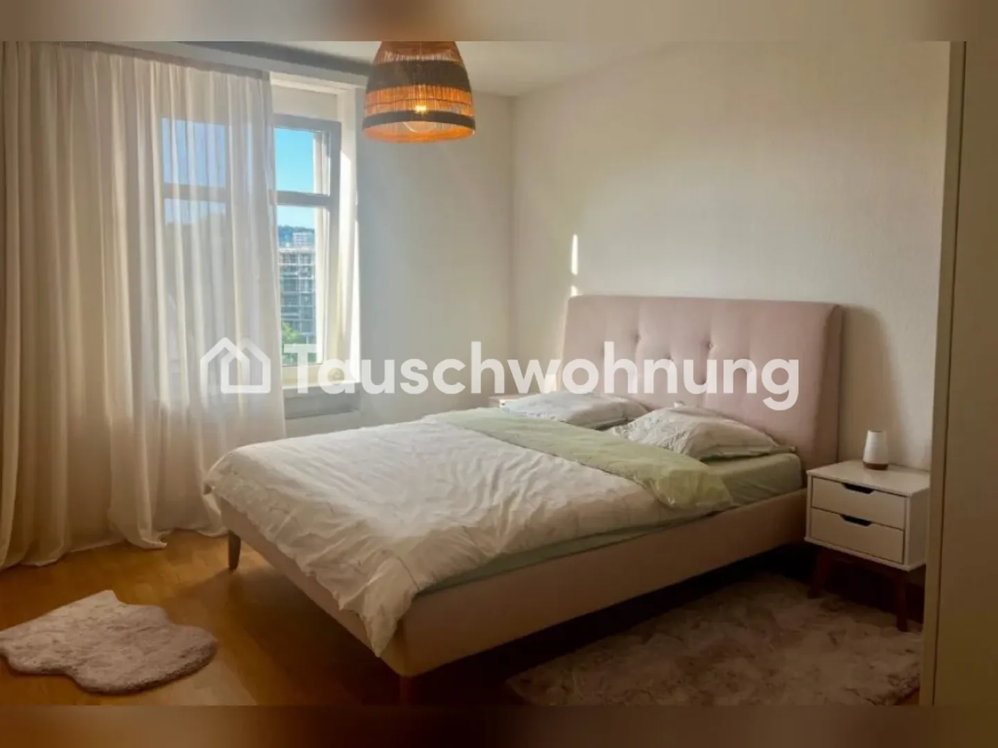 Bright 2.5 Room Apartment in District 4 for Exchange for 3.5 in ZH - Photo 2 of 8