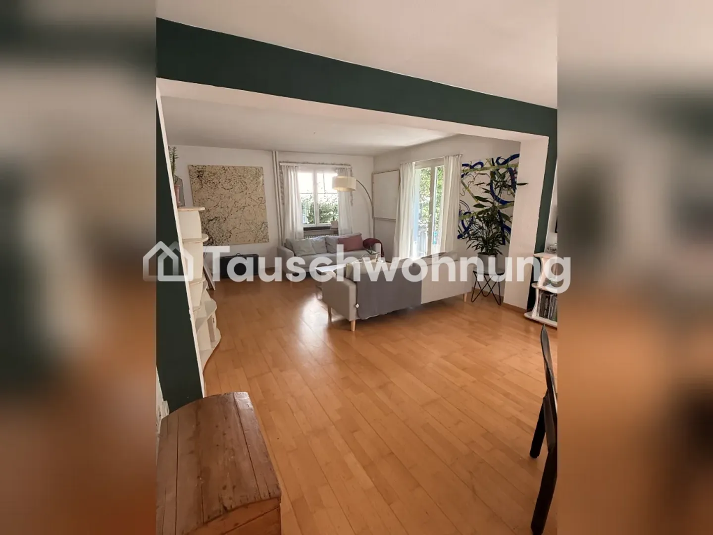 2.5-room apartment with two balconies in a quiet location - Photo 2 of 13