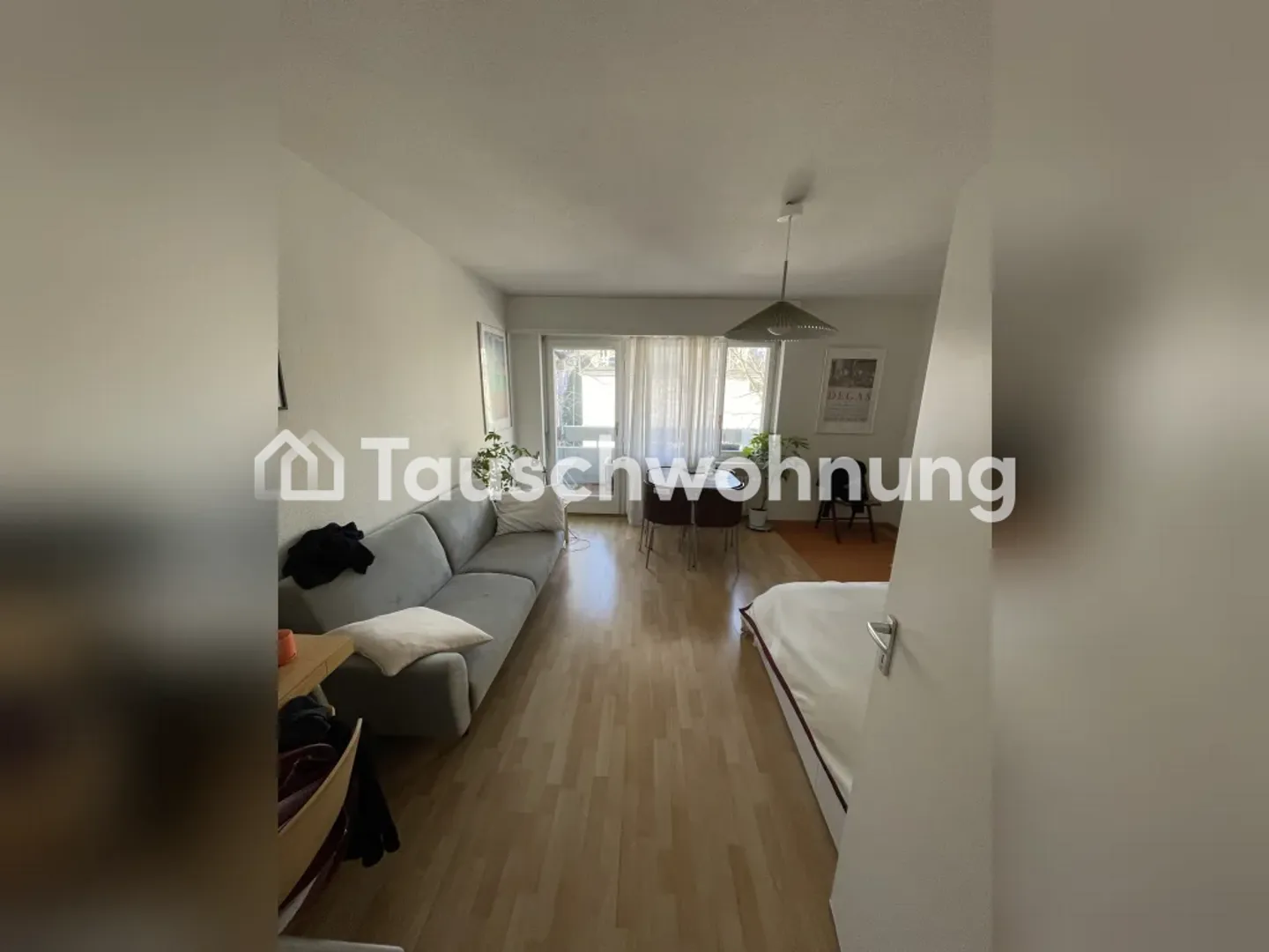 Charming 1.5-room apartment in Zurich, District 4 - Photo 3 of 6