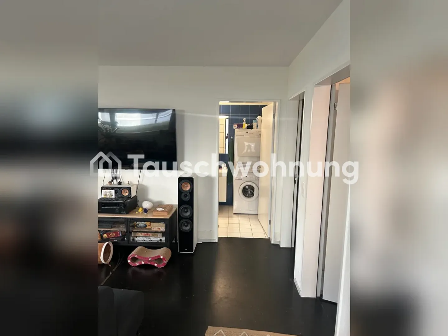 City Oasis with 3 Rooms for Exchange for Something Larger - Photo 4 of 6