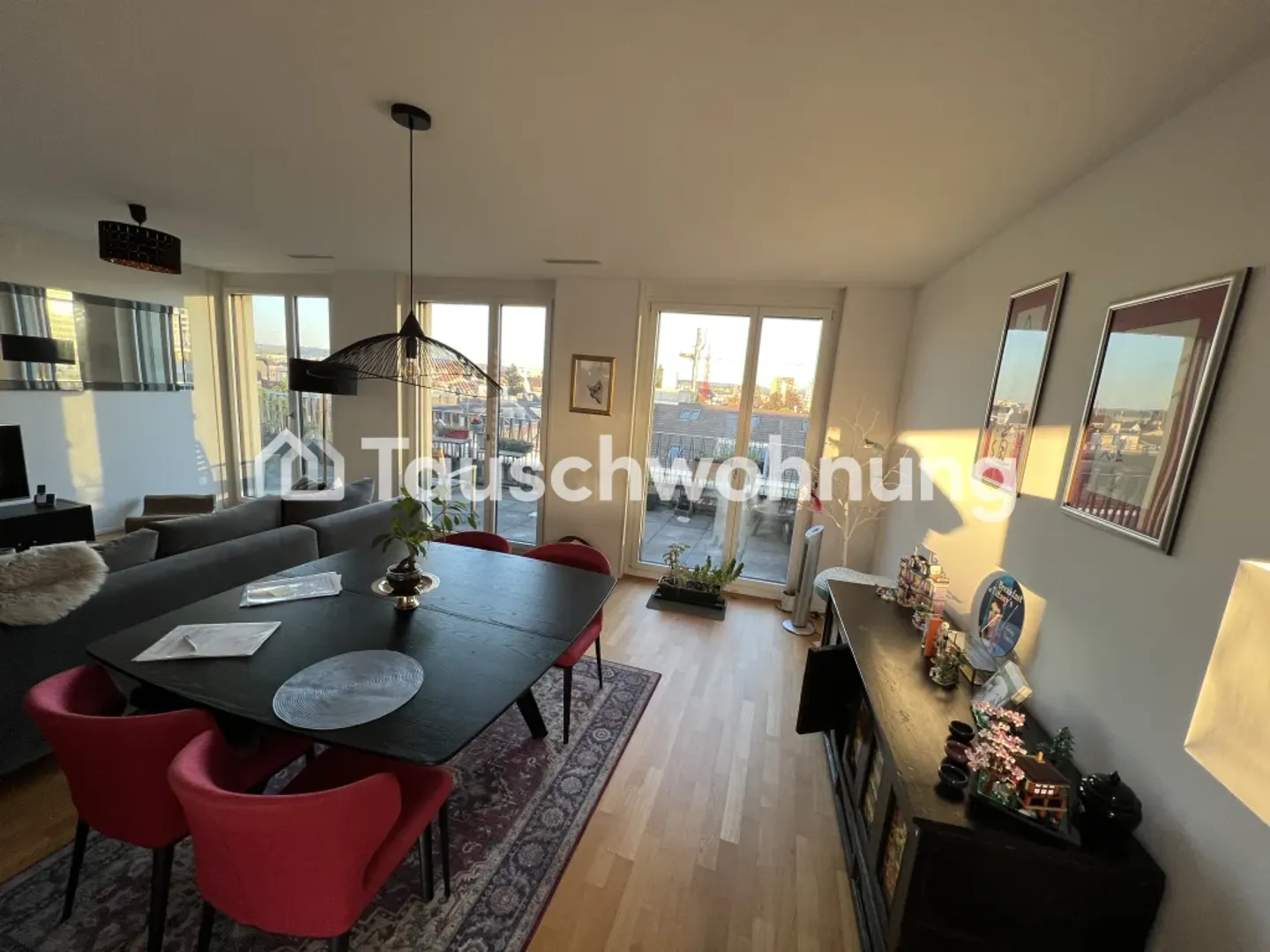 2.5-room apartment in Zurich, District 11 - Photo 3 of 6