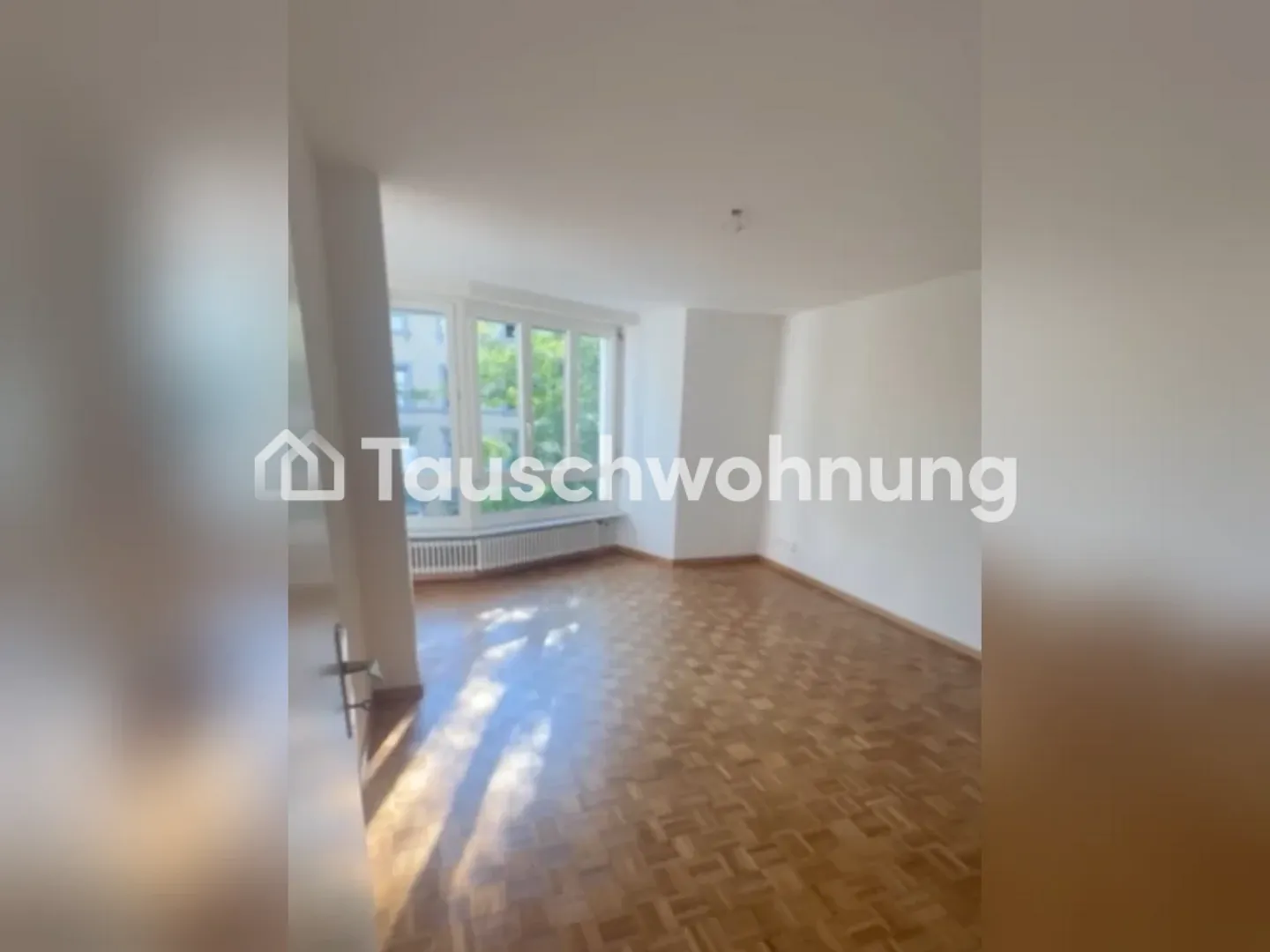 1-room flat in Zurich District 8 for exchange - Photo 1 of 4