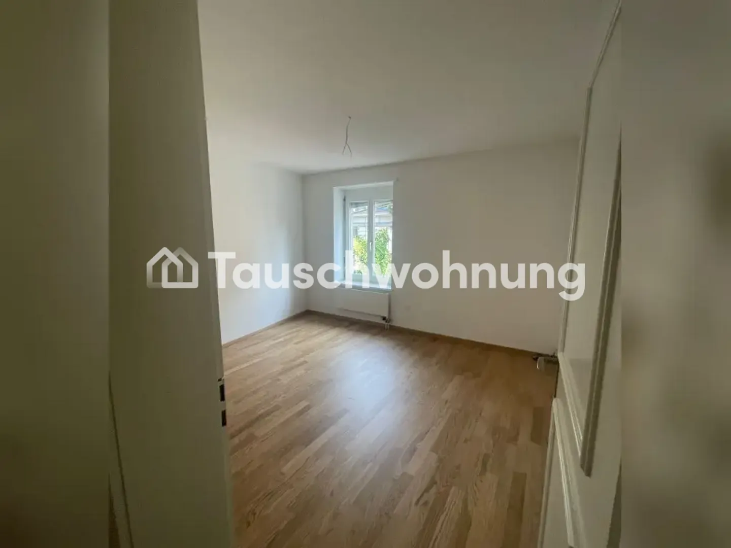 Charming 3.5 Room Apartment in Central Location - Photo 2 of 8
