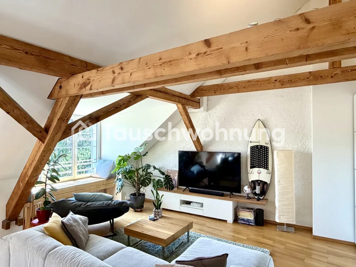 Charmante appartement de toit 2.5 pièces près de Goldbrunnenplatz - Photo 1 sur 8