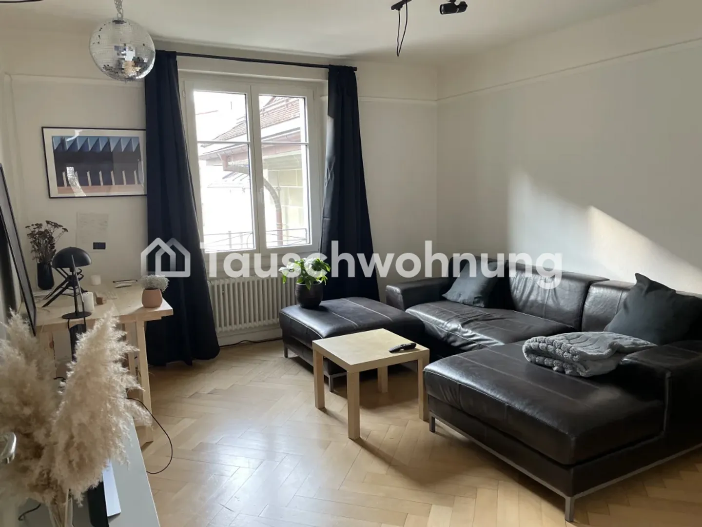 Cozy 2.5 Room Apartment - Photo 1 of 10