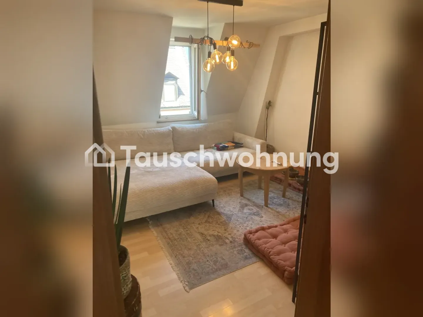 Zurich, District 3: Cozy 3-Room Apartment - Photo 2 of 10