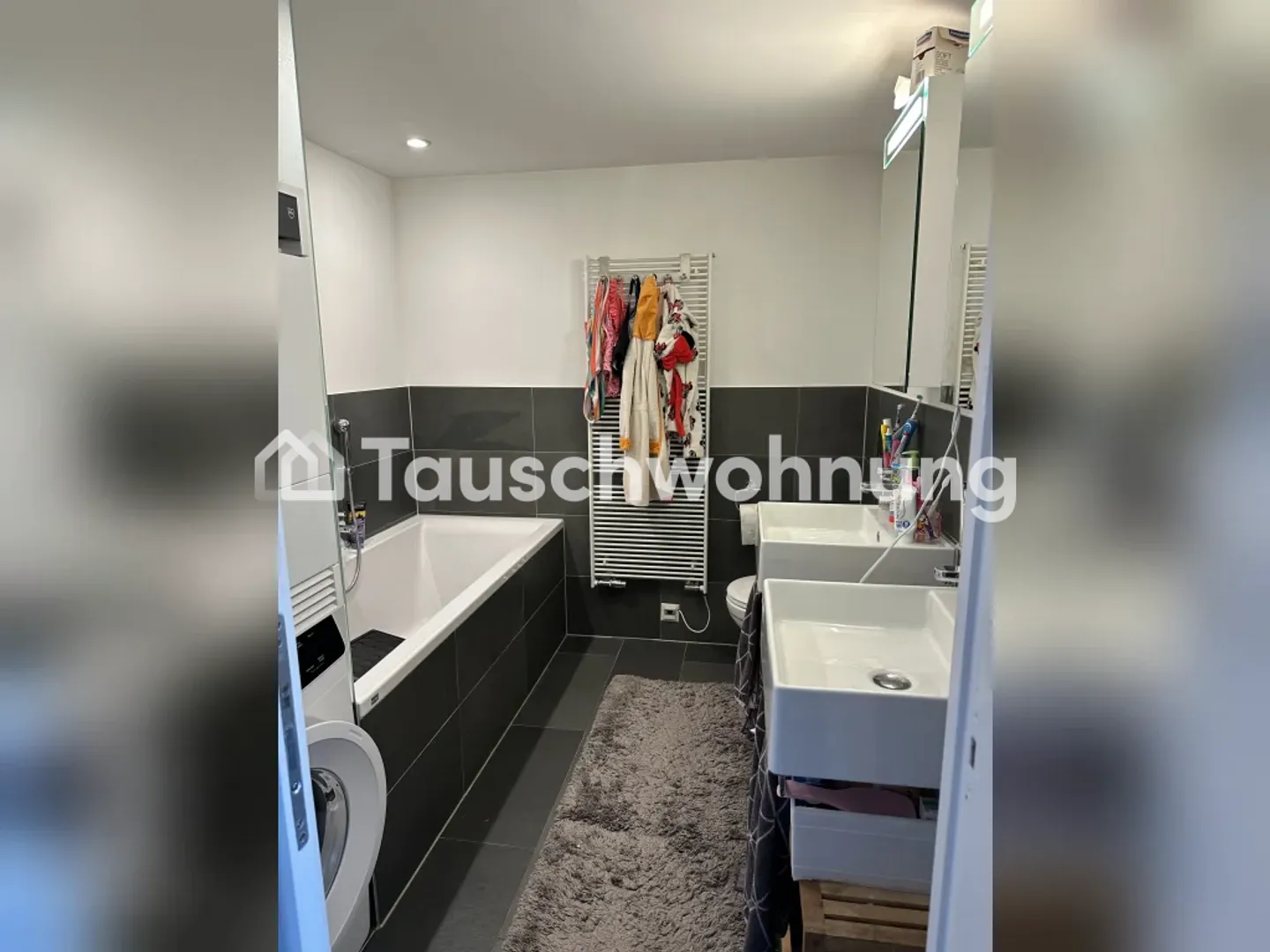 Moderne ensoleillée 4.5 contre 5.5 à 8032 - Photo 2 sur 2