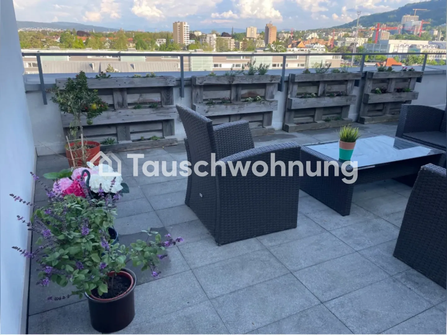 Spacious Apartment with Terrace - Photo 1 of 3