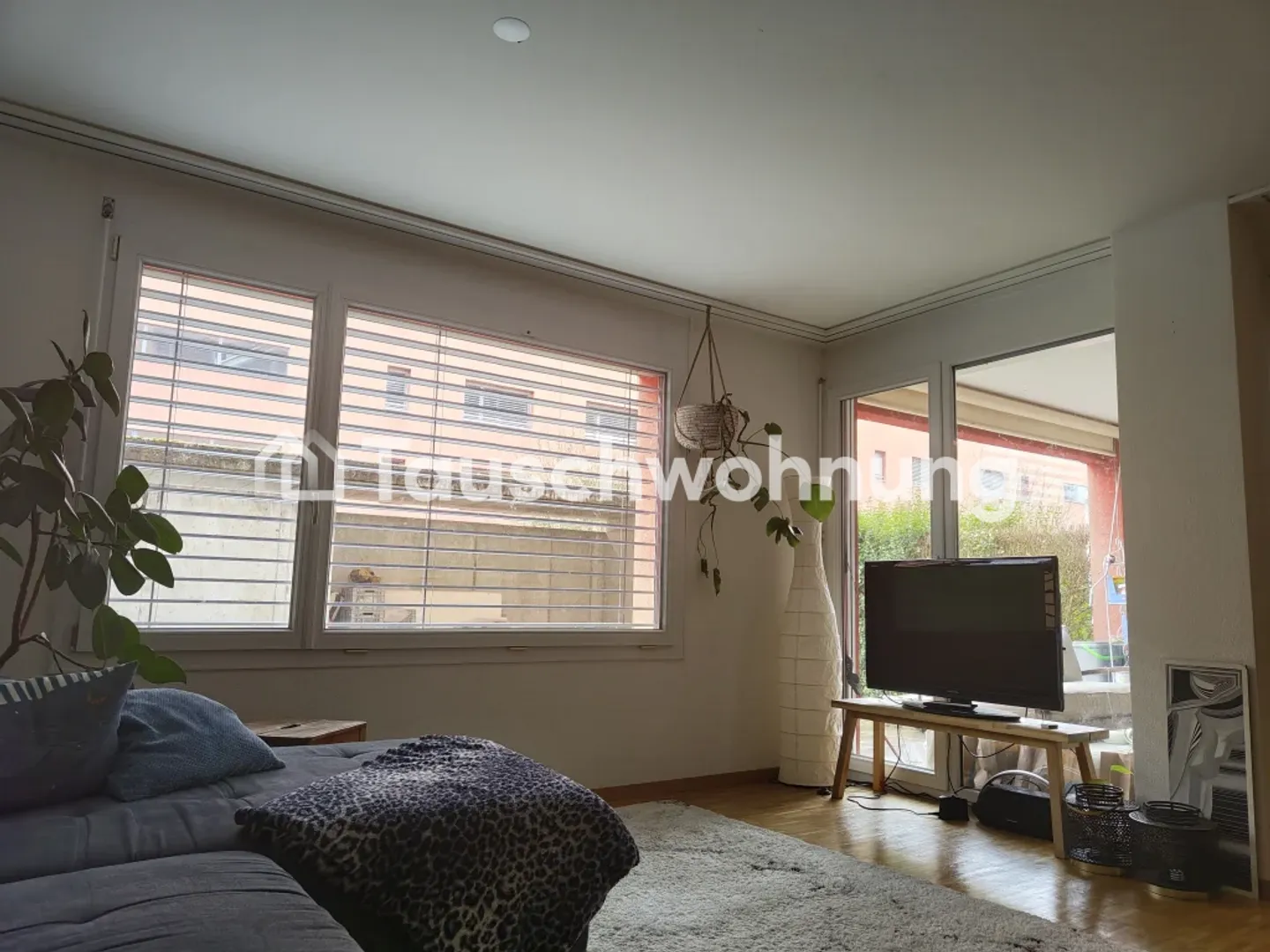 Scambio appartamento duplex 3,5 a Zurigo, distretto 11 - Foto 1 di 11