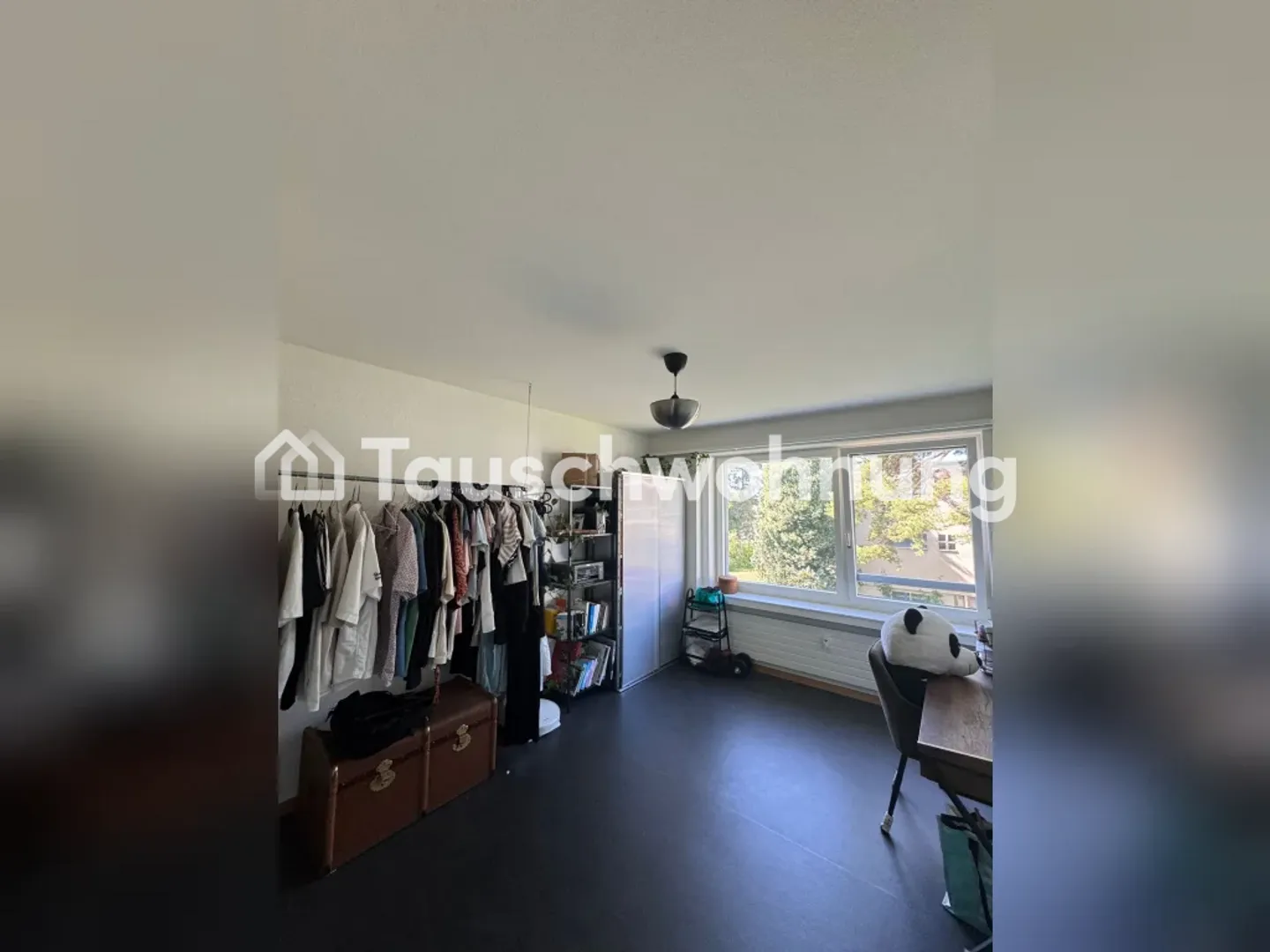 Bright 3-room apartment in Zurich, District 10 for exchange - Photo 7 of 9