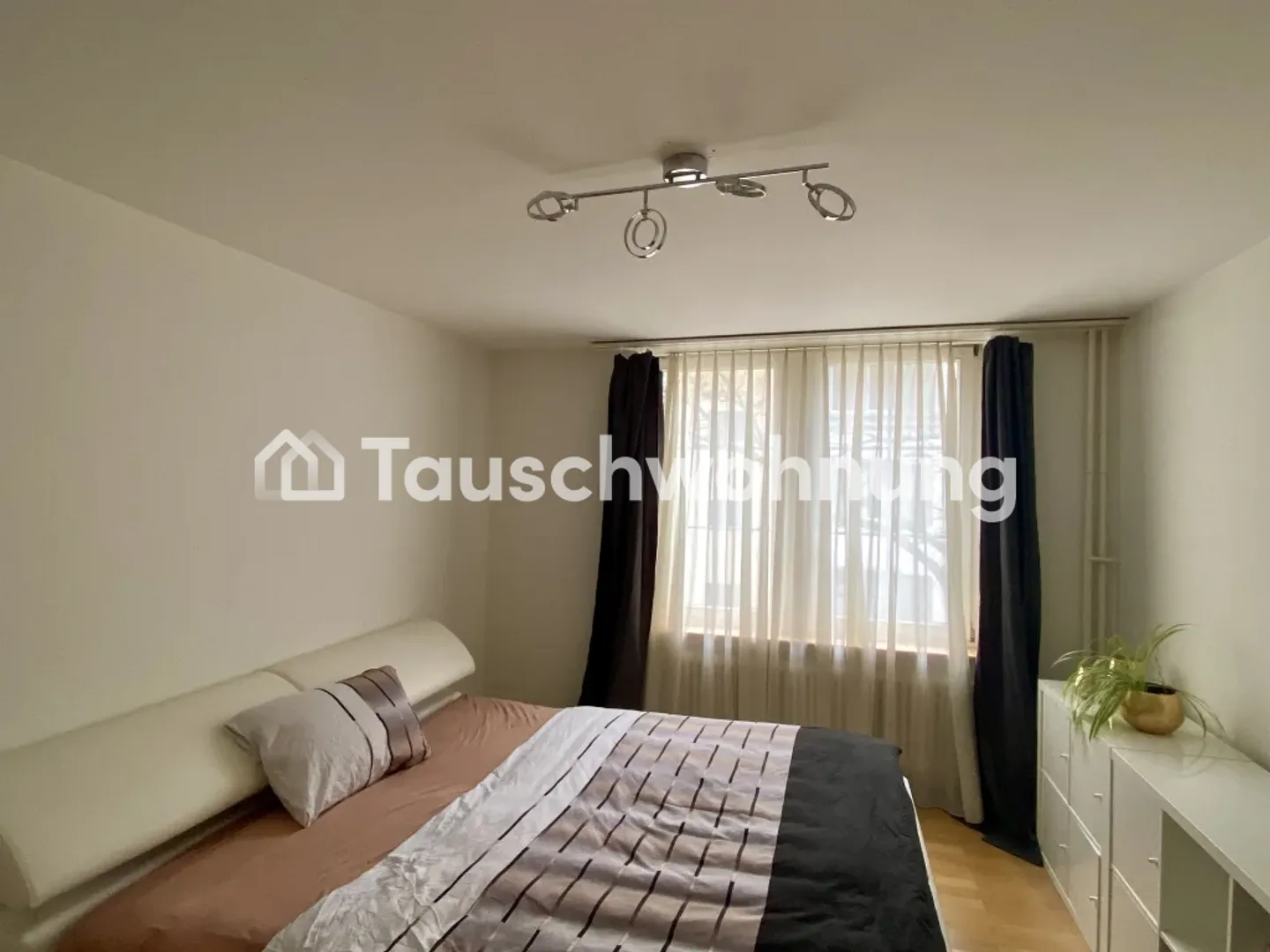 Apartment Exchange: 2.5 Rooms Oerlikon ↔ 3.5 Rooms in the Countryside - Photo 3 of 6