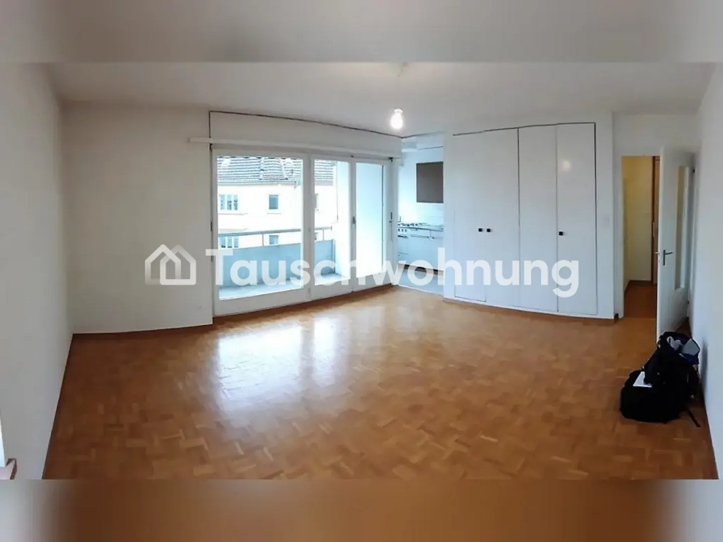 Bright 2-Room Apartment with Balcony - Photo 6 of 8