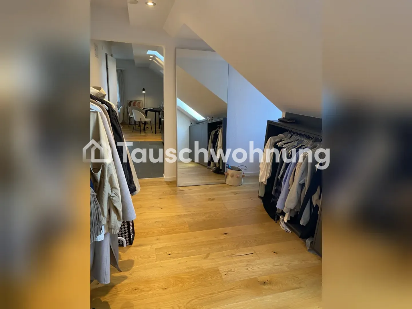 Stylish 1.5 Apartment in a Very Central Location! - Photo 4 of 5