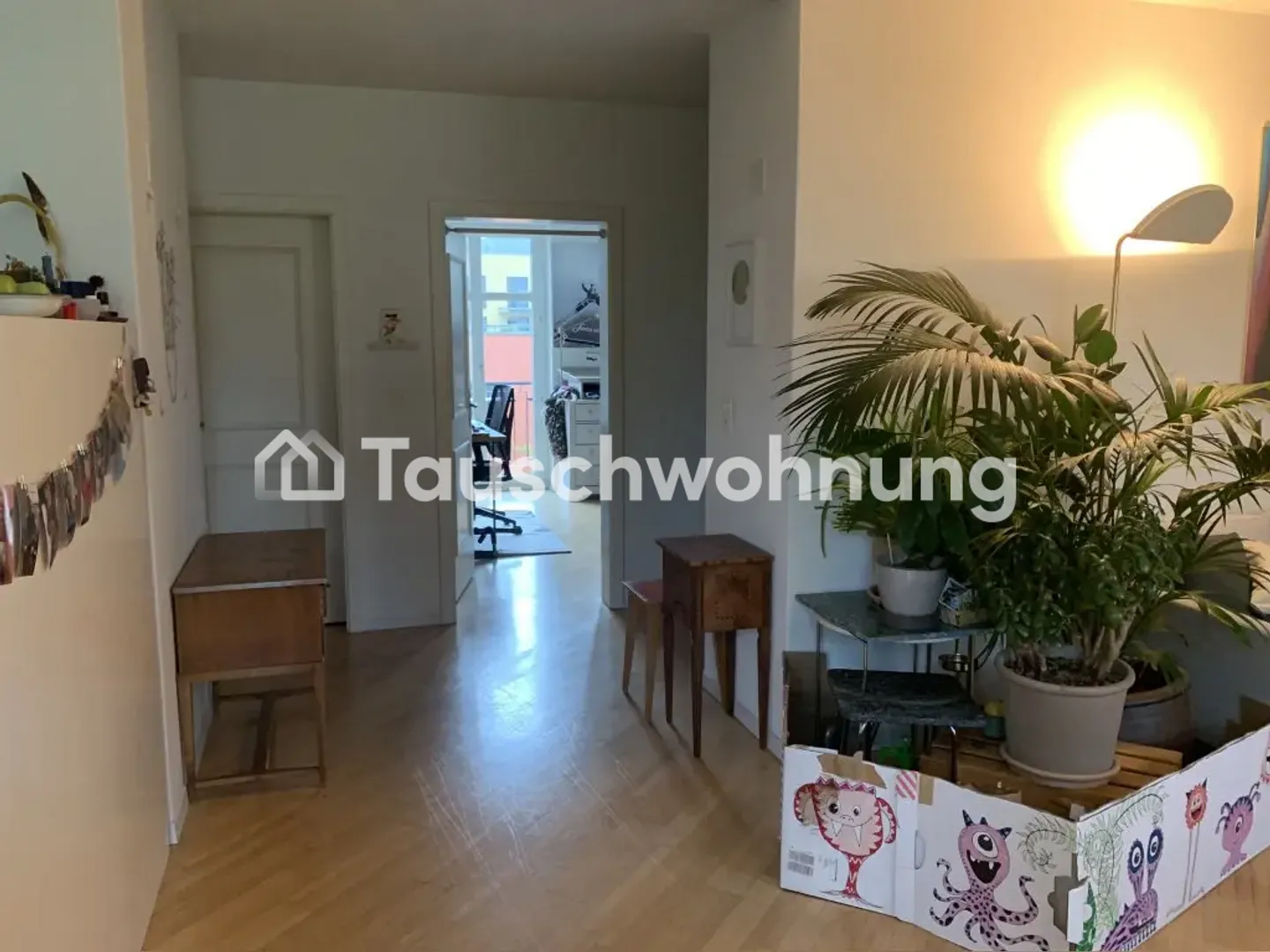 Very Bright, 3.5 Room Apartment against 4 Room Apartment - Photo 2 of 4