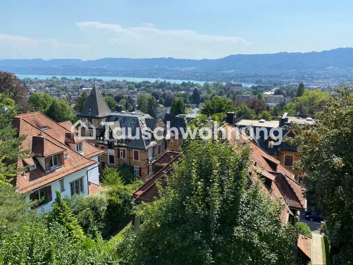 Appartement 1 pièce avec vue imprenable contre plus grand - Photo 1 sur 7