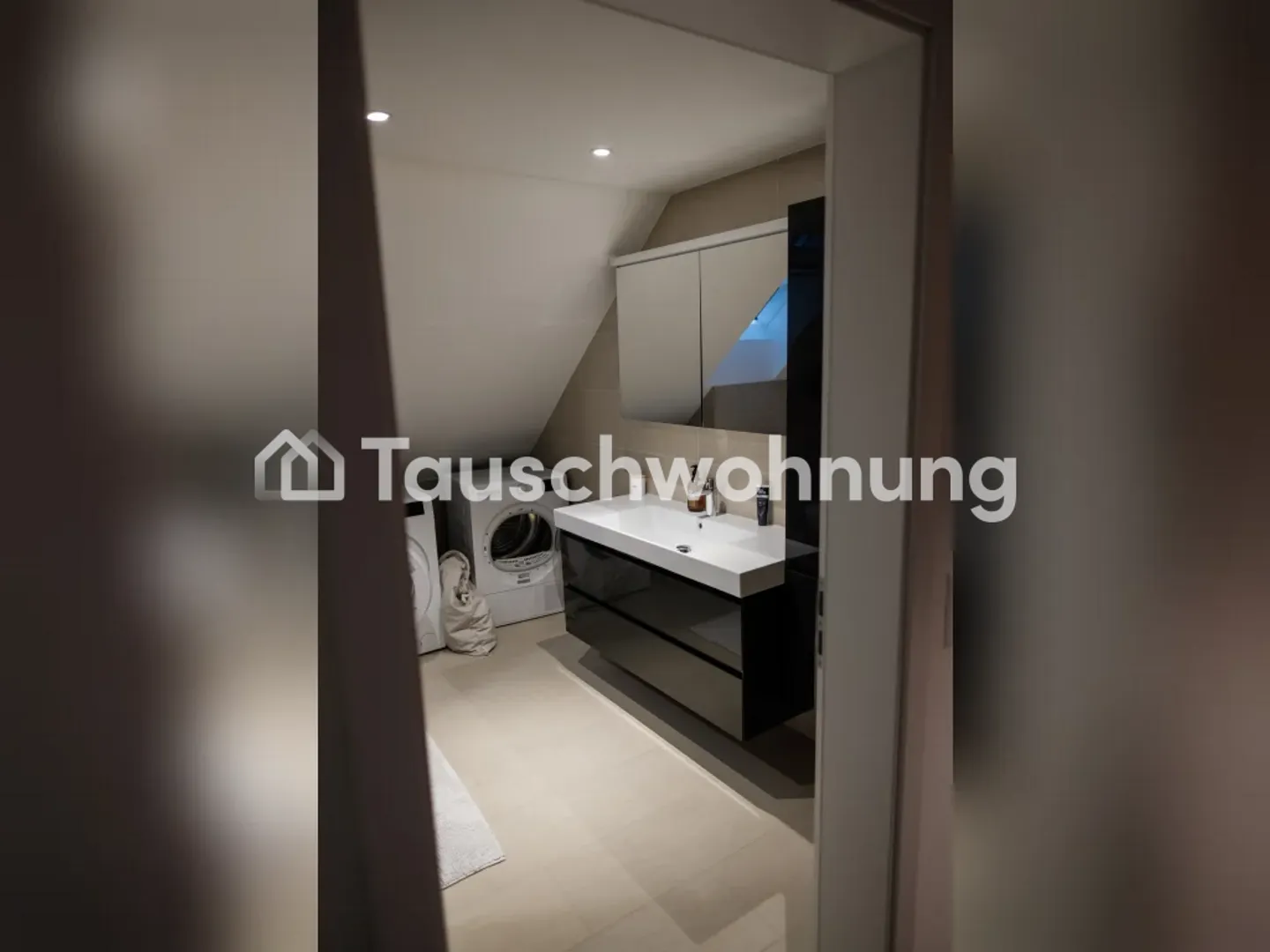 Bright attic apartment with gallery near Josefwiese - Photo 10 of 13