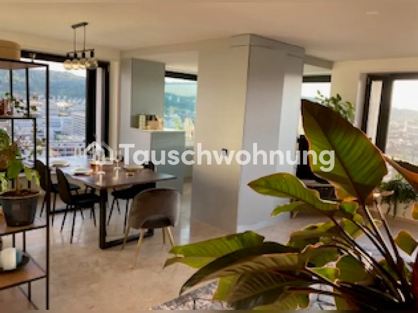 Modernes Apartment mit Loggia - Foto 1 von 6