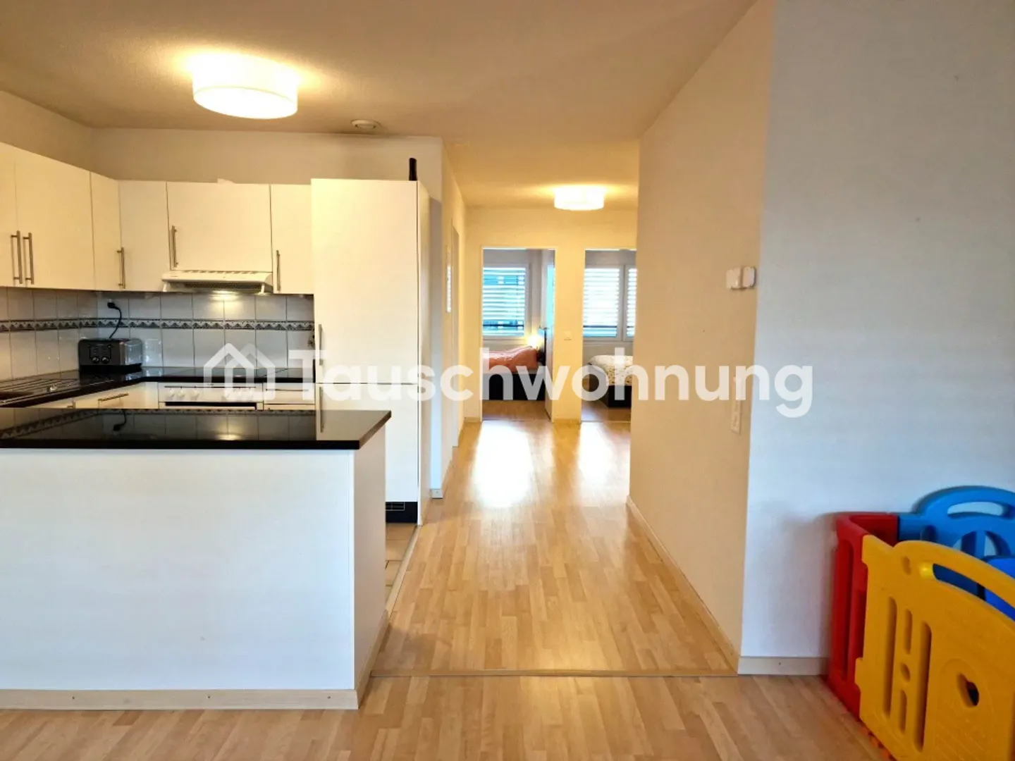 2.5-room apartment in Zurich, District 11 - Photo 2 of 8
