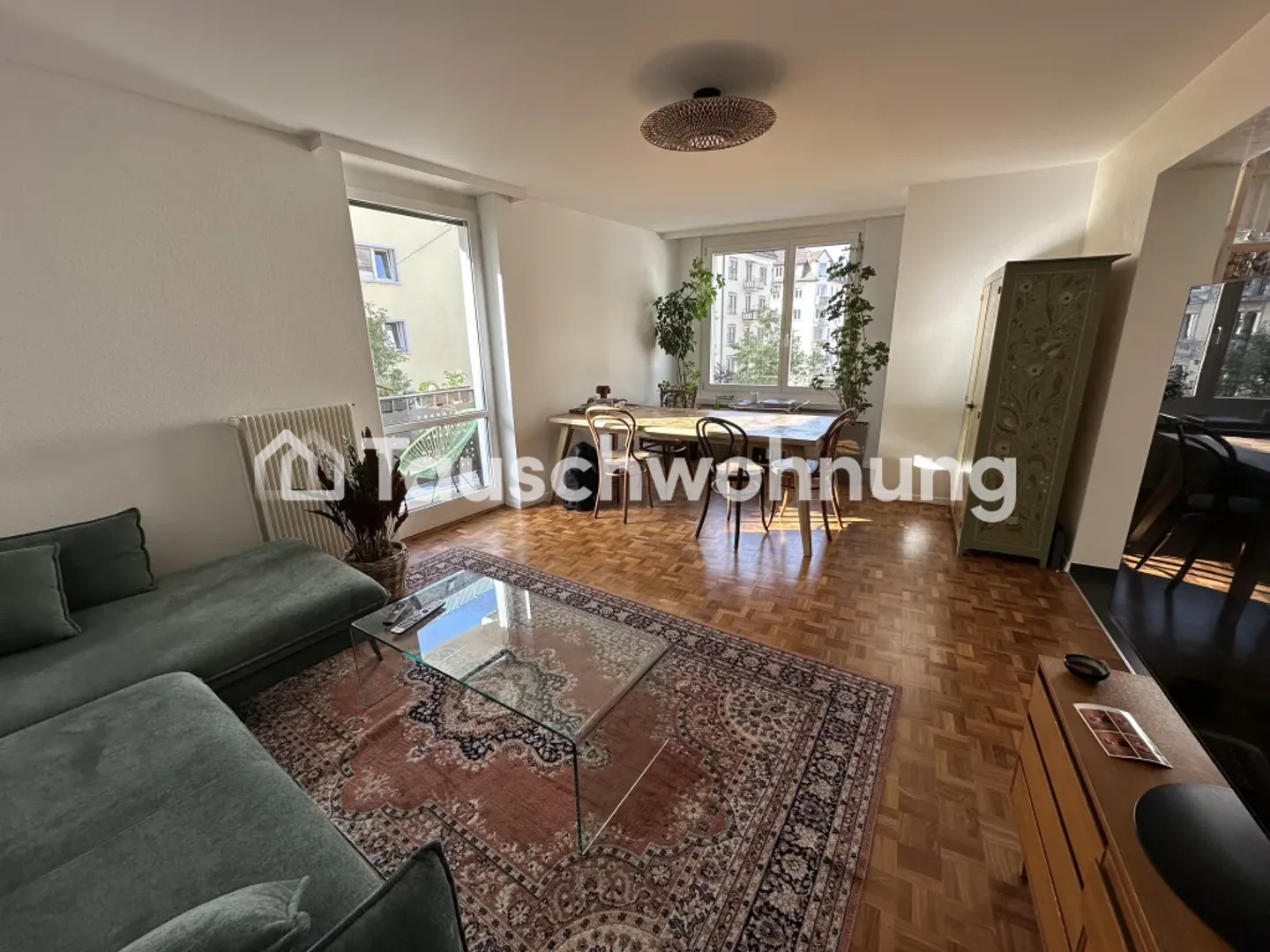Zurigo, Distretto 4: Accogliente appartamento di 4,5 stanze con balcone - Foto 1 di 13