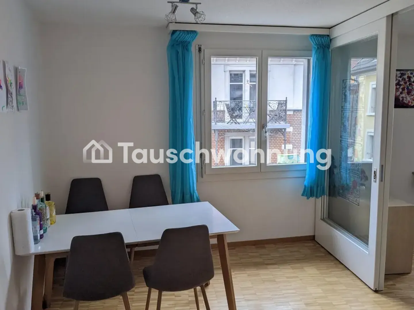 Spacious 2.5Zi Apartment - Photo 3 of 4