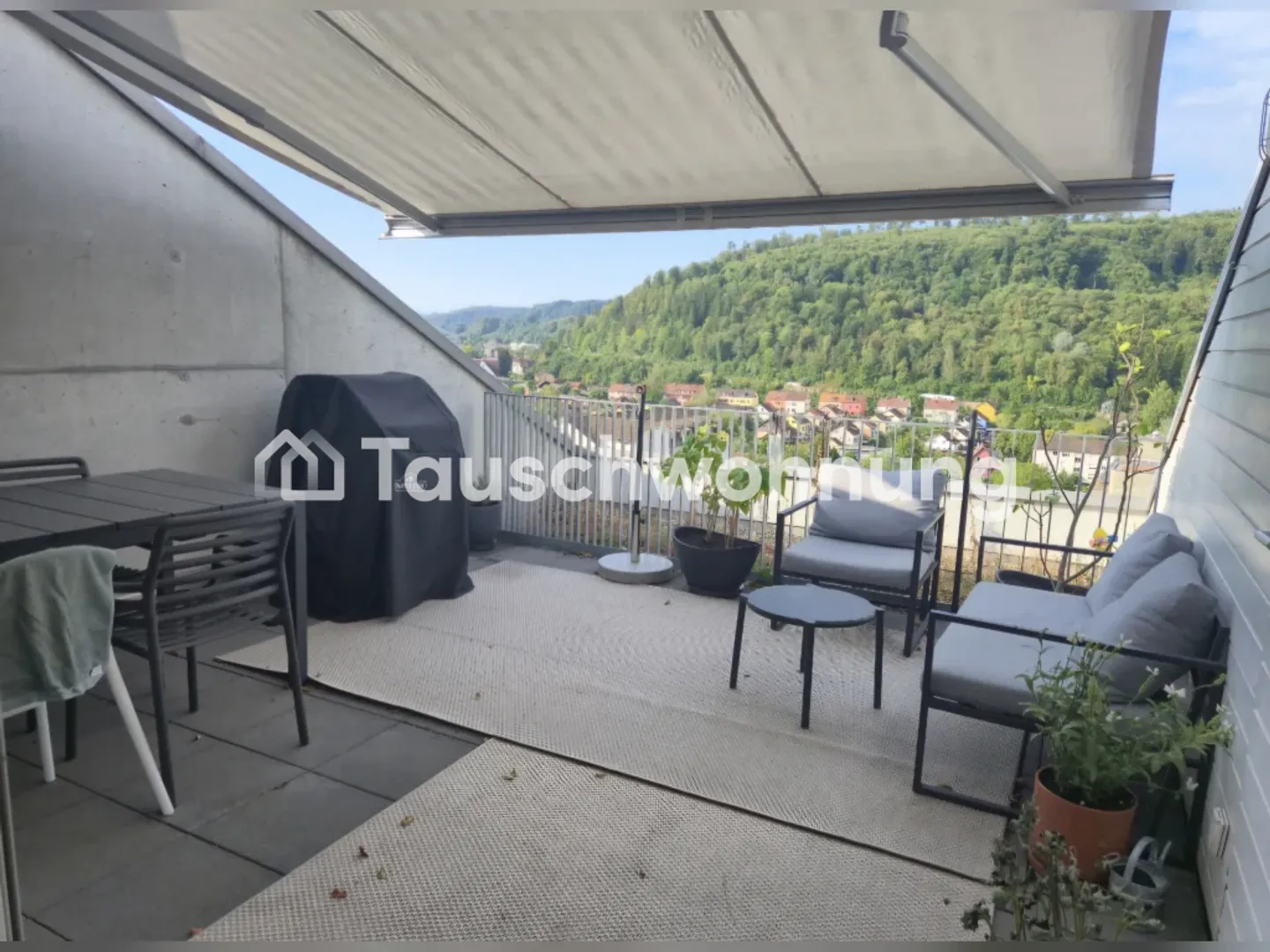 Ampio appartamento terrazzato di 4.5 locali (127m²) con molta privacy - Foto 2 di 7