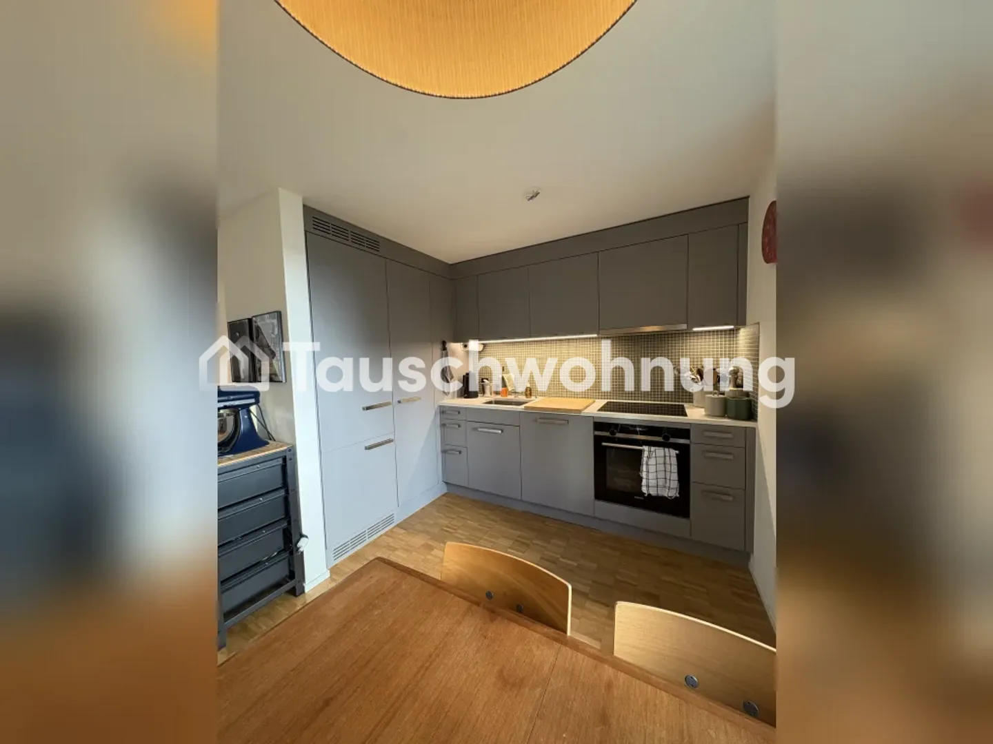 Appartamento ristrutturato di 2,5 locali a Schlieren - Foto 1 di 7
