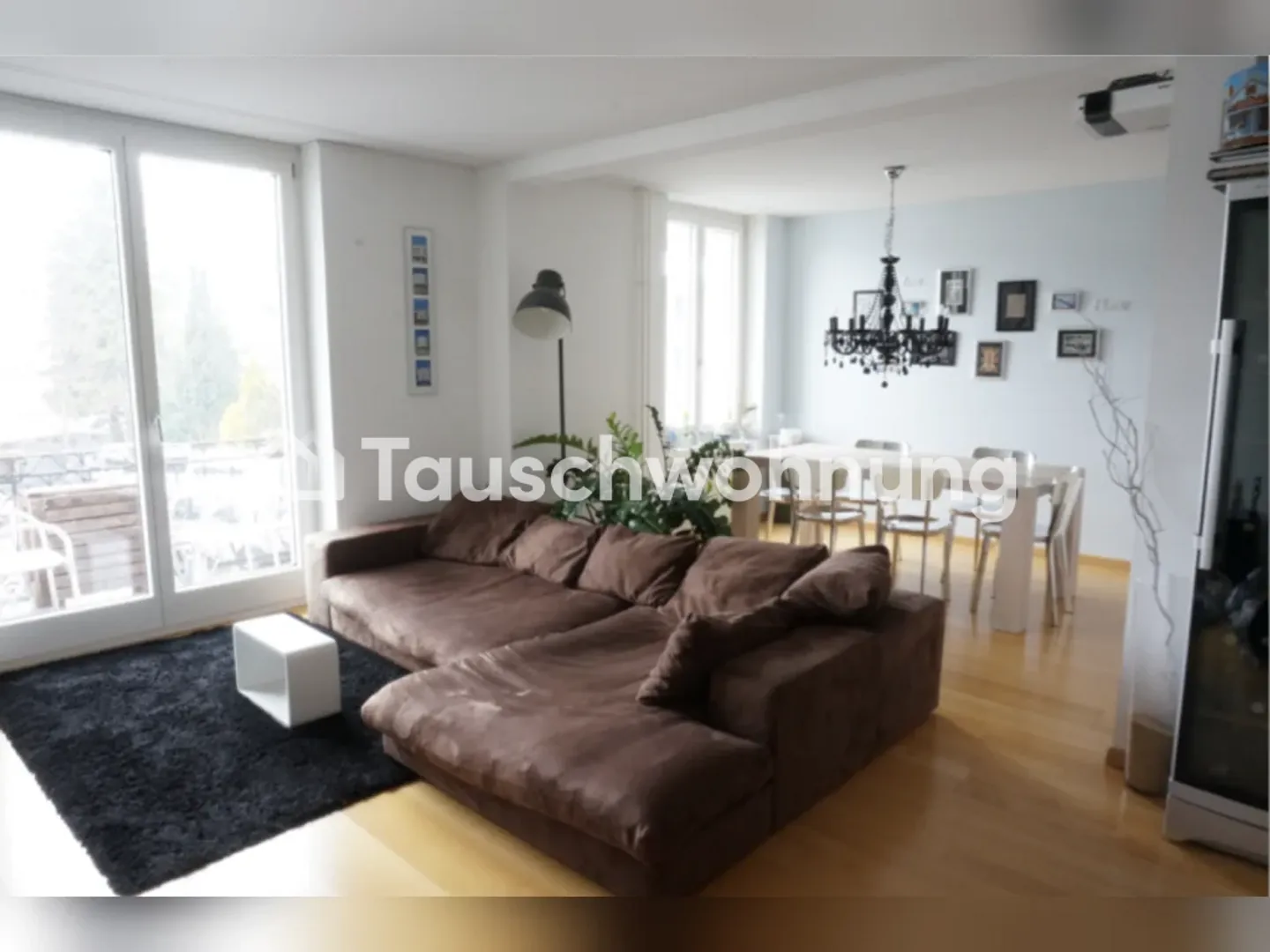 Scambio di un appartamento di 4 1/2 stanze con uno più piccolo a Wollishofen - Foto 1 di 10