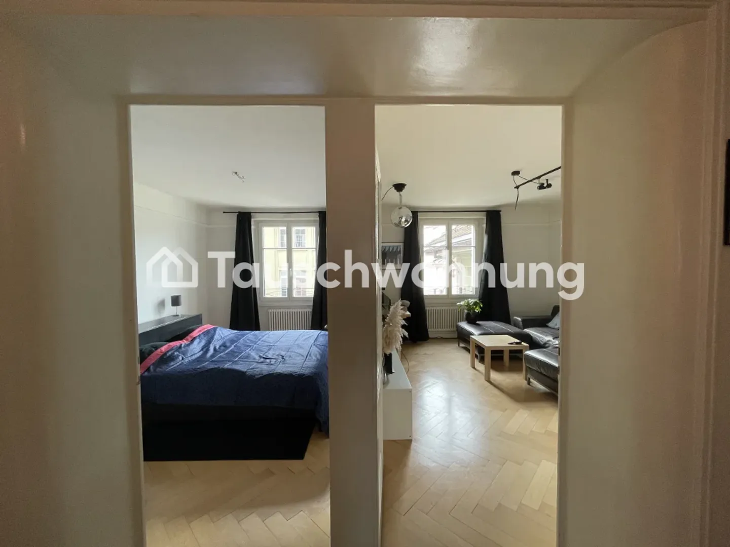 Cozy 2.5 Room Apartment - Photo 3 of 10