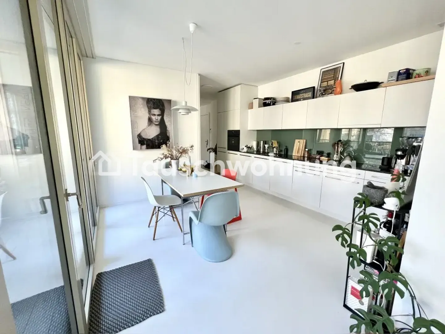 Perle architecturale urbaine en nouvelle construction avec vue sur le parc vert - Photo 4 sur 9