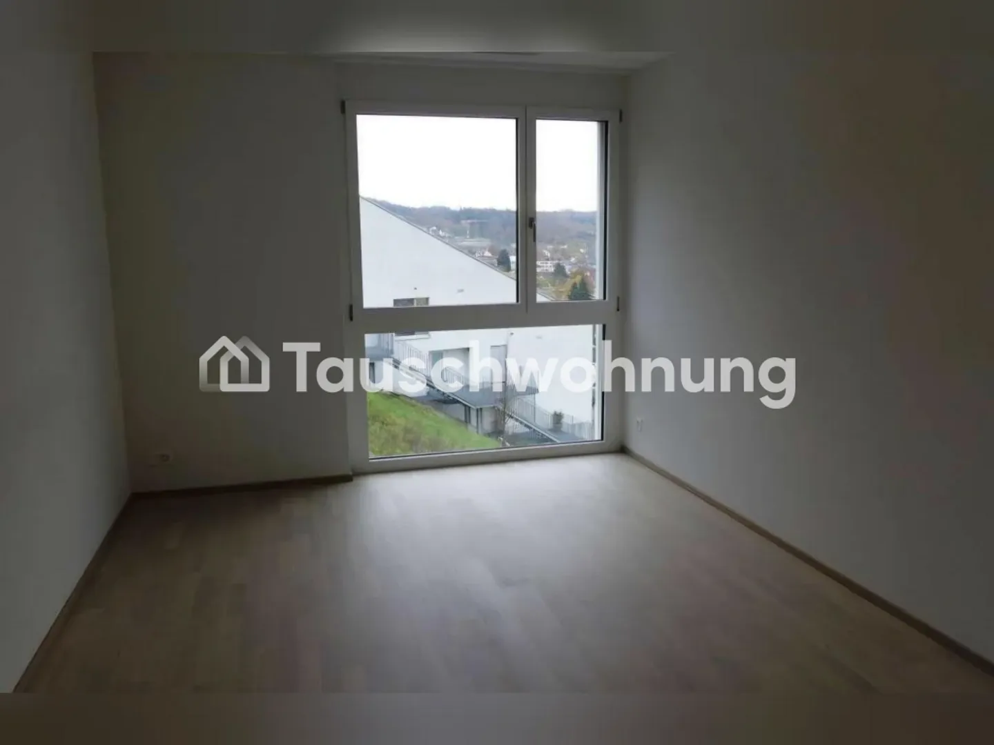 Ampio appartamento terrazzato di 4.5 locali (127m²) con molta privacy - Foto 5 di 7
