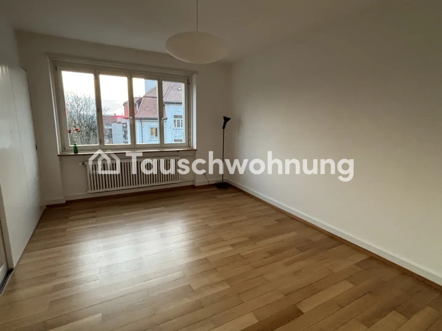Appartement lumineux de 3 pièces dans le vieux bâtiment du district 6 - Photo 5 sur 5