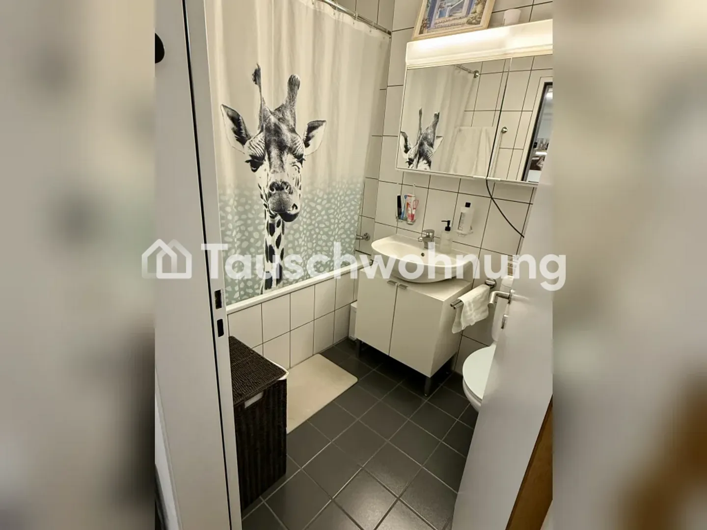 3.5-room apartment in Zurich, District 9, 75 m² - Photo 3 of 7