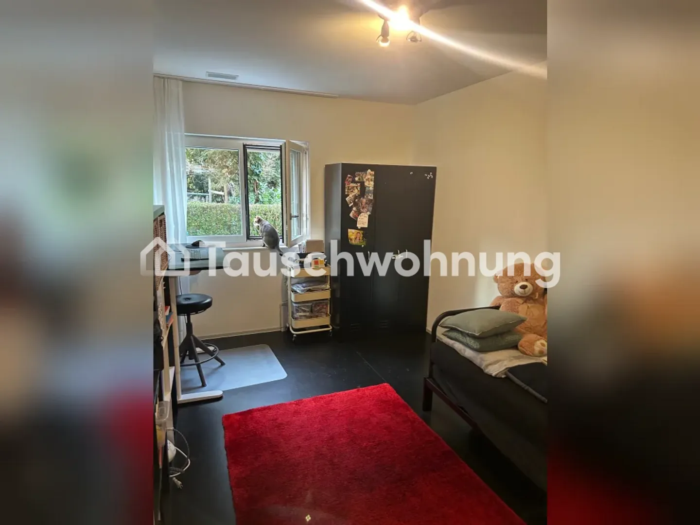 City Oasis with 3 Rooms for Exchange for Something Larger - Photo 5 of 6