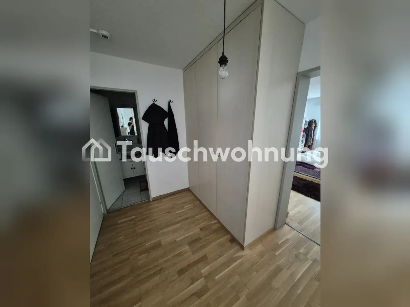 Exchange great apartment in Zurich, District 11 - Photo 2 of 8