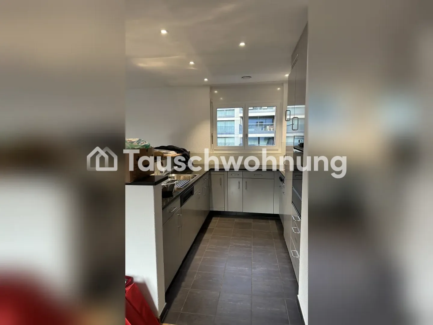 Geräumige Wohnung mit grossem Balkon - Foto 2 von 9