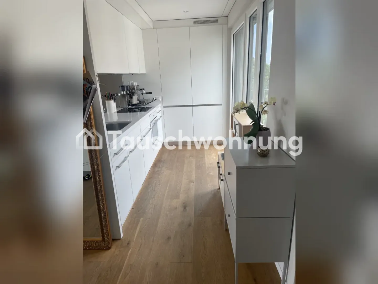 Very bright 2.5 room penthouse new building with stunning view - Photo 3 of 8