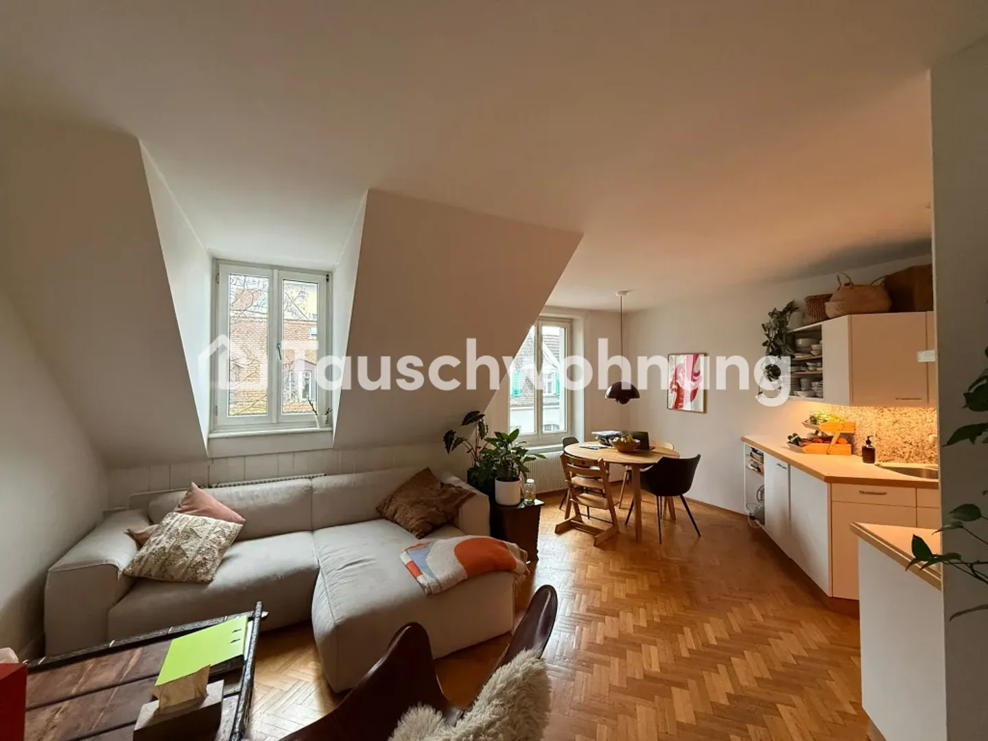 Zurich, District 8: 3.5-room apartment, 65 m² - Photo 2 of 13