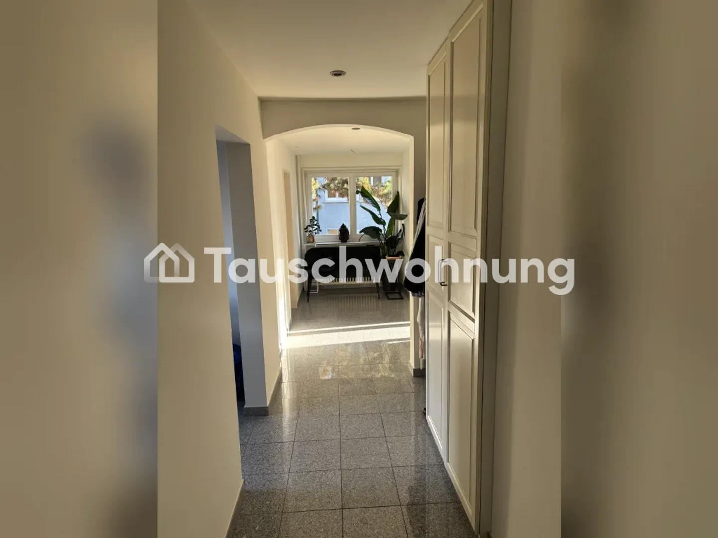Échange d'un appartement de 2,5 pièces à Zurich, quartier 3 - Photo 1 sur 7