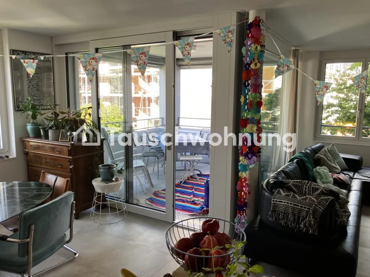 Spacious 4.5-room apartment with loggia in new building in Zurich, District 9 - Photo 1 of 10