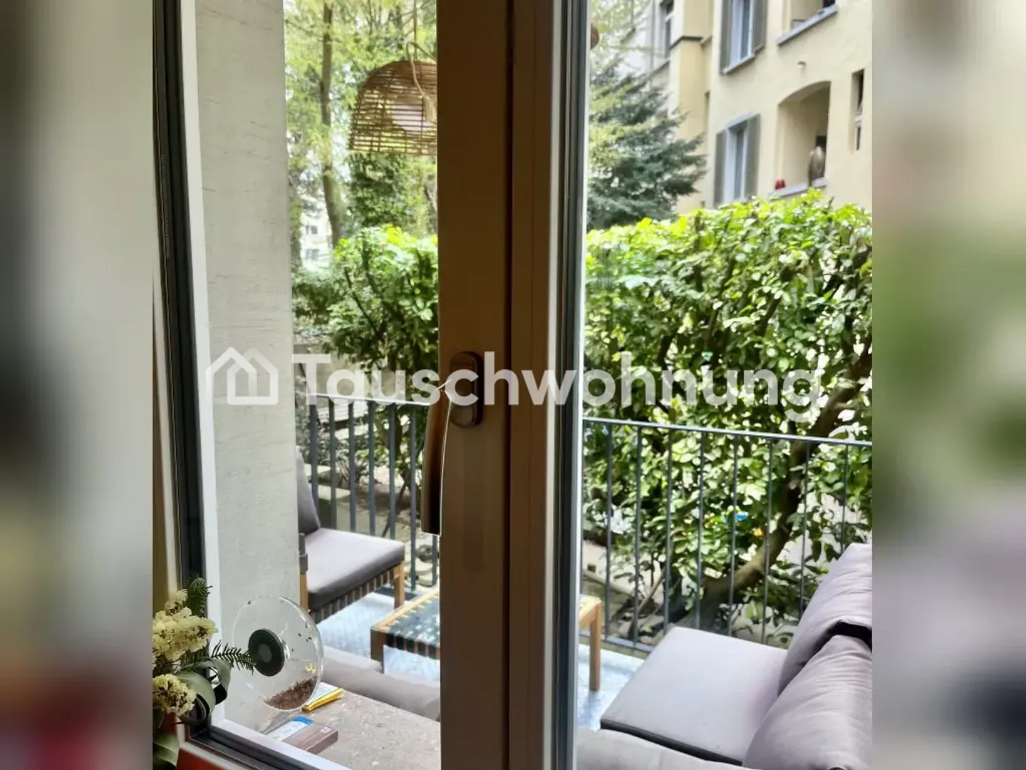 Large apartment with garden seating area in district 6 - Photo 8 of 11
