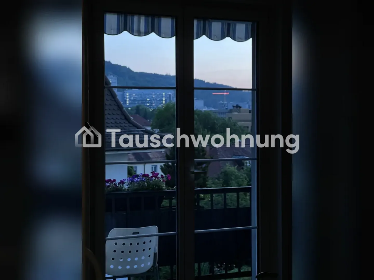 Bright & Affordable 2.5 Old Building Apartment in Alt-Wiedikon - Photo 11 of 13